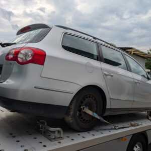 Heckklappe Passat Variant 3C Kombi Silber LA7W Kofferraumklappe 250 € VB Nur Abholung Industriestrasse 8a, 32825 Nordrhein-Westfalen - Blomberg 08.07.2026 3 Art Ersatz- & Reparaturteile Beschreibung Komplette Heckklappe für Passat Variant 3C Kombi Silber LA7W Kofferraumklappe FZ Schein : VW Variant 3C 1.6 BLF 85kw/115Ps Silber LA7W ca.140.000km 2. Hand PKW EZ.2007 Passgenauigkeit beachten Gebrauchte geprüfte Ersatzteile Teileinformation Pos. (1) Teilenummer 09G 300 038 JX Benennung 6-Gang-Automatikgetriebe Bemerkung 61:15 Modellangabe HXK Angebote bitte Bilder beachten! Mobil / WhatsApp Ingo 01725226162 Paketversand bis 10Kg DHL kostet 10€ Paletten Versand z.B. Getriebe Motor kostet 120€ DHL Cargo Spedition Selbstabholung von Ingo Jose Industriestraße 8a 32825 Blomberg Bezahlung BAR Überweisung oder per PayPal https://www.kleinanzeigen.de/pro/ersatzteilhandel-ingo-jose Keine Gewährleistung auf Anbauteile !!