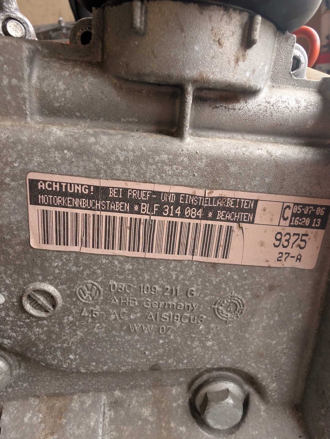 Heckklappe Passat Variant 3C Kombi Silber LA7W Kofferraumklappe 250 € VB Nur Abholung Industriestrasse 8a, 32825 Nordrhein-Westfalen - Blomberg 08.07.2026 3 Art Ersatz- & Reparaturteile Beschreibung Komplette Heckklappe für Passat Variant 3C Kombi Silber LA7W Kofferraumklappe FZ Schein : VW Variant 3C 1.6 BLF 85kw/115Ps Silber LA7W ca.140.000km 2. Hand PKW EZ.2007 Passgenauigkeit beachten Gebrauchte geprüfte Ersatzteile Teileinformation Pos. (1) Teilenummer 09G 300 038 JX Benennung 6-Gang-Automatikgetriebe Bemerkung 61:15 Modellangabe HXK Angebote bitte Bilder beachten! Mobil / WhatsApp Ingo 01725226162 Paketversand bis 10Kg DHL kostet 10€ Paletten Versand z.B. Getriebe Motor kostet 120€ DHL Cargo Spedition Selbstabholung von Ingo Jose Industriestraße 8a 32825 Blomberg Bezahlung BAR Überweisung oder per PayPal https://www.kleinanzeigen.de/pro/ersatzteilhandel-ingo-jose Keine Gewährleistung auf Anbauteile !! – Bild 11