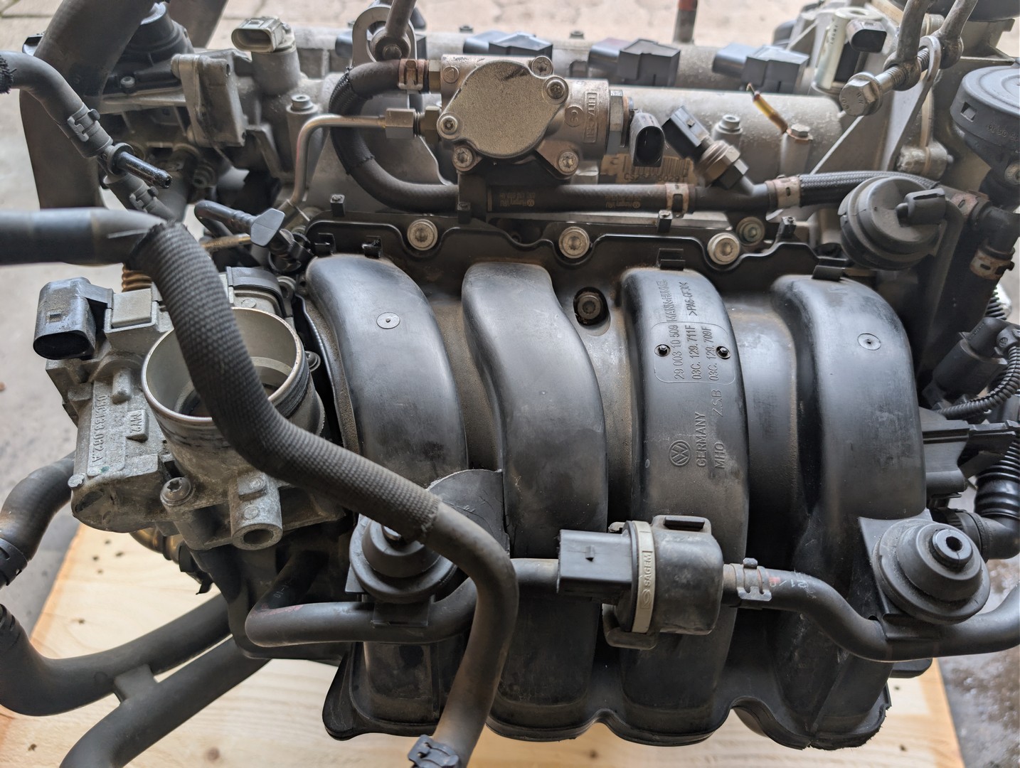 Heckklappe Passat Variant 3C Kombi Silber LA7W Kofferraumklappe 250 € VB Nur Abholung Industriestrasse 8a, 32825 Nordrhein-Westfalen - Blomberg 08.07.2026 3 Art Ersatz- & Reparaturteile Beschreibung Komplette Heckklappe für Passat Variant 3C Kombi Silber LA7W Kofferraumklappe FZ Schein : VW Variant 3C 1.6 BLF 85kw/115Ps Silber LA7W ca.140.000km 2. Hand PKW EZ.2007 Passgenauigkeit beachten Gebrauchte geprüfte Ersatzteile Teileinformation Pos. (1) Teilenummer 09G 300 038 JX Benennung 6-Gang-Automatikgetriebe Bemerkung 61:15 Modellangabe HXK Angebote bitte Bilder beachten! Mobil / WhatsApp Ingo 01725226162 Paketversand bis 10Kg DHL kostet 10€ Paletten Versand z.B. Getriebe Motor kostet 120€ DHL Cargo Spedition Selbstabholung von Ingo Jose Industriestraße 8a 32825 Blomberg Bezahlung BAR Überweisung oder per PayPal https://www.kleinanzeigen.de/pro/ersatzteilhandel-ingo-jose Keine Gewährleistung auf Anbauteile !! – Bild 14